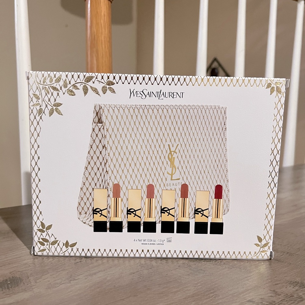 ❌SOLD❌ YSL Beauty Lipstick Set with Pouch & Box included - Picture 4 of 6
